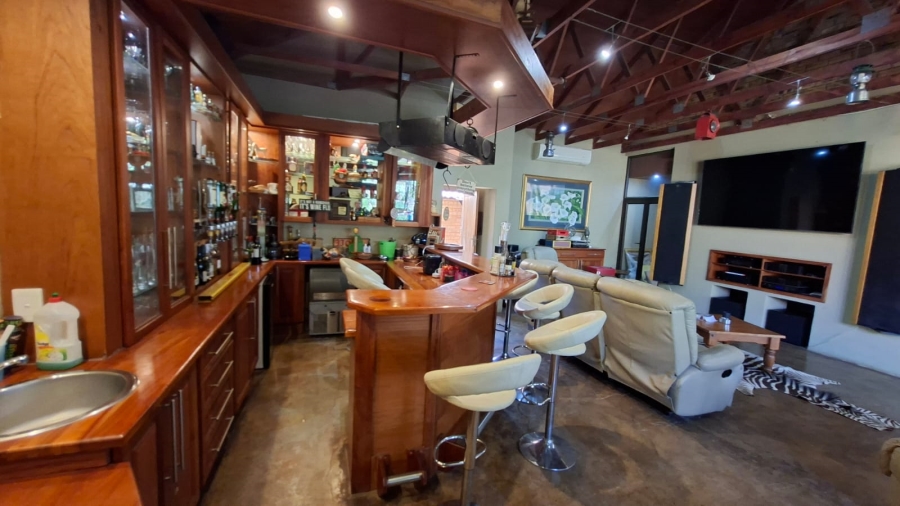 5 Bedroom Property for Sale in Rietvly A H North West